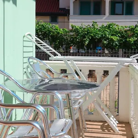 Velipoje Apartment Celaj Apartmán *