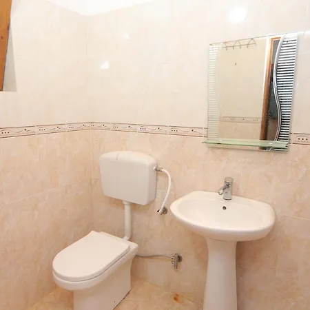 Daire Velipoje Apartment Celaj