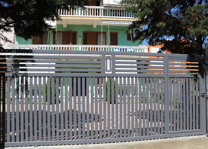 Celaj Apartament Velipojë